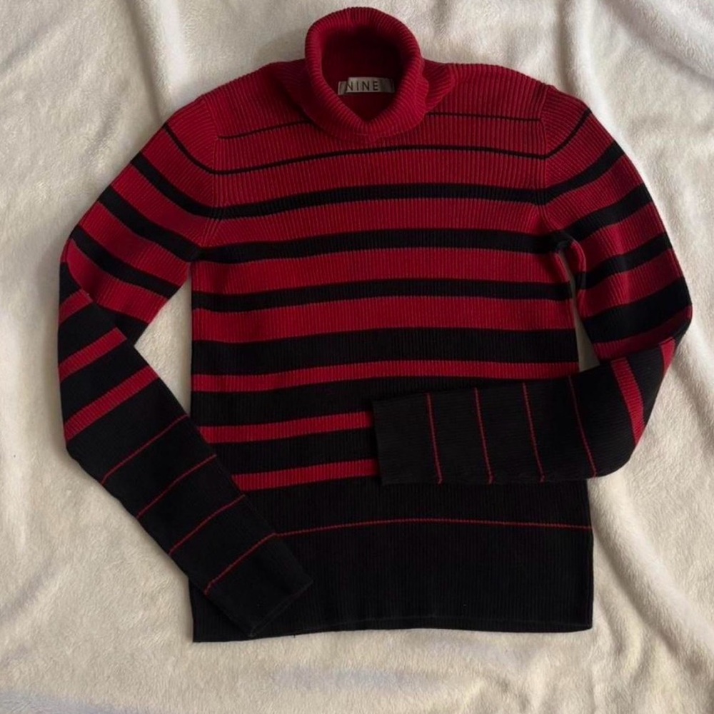 Vintage 90’s Red and Black Striped Turtleneck Sweater in EUC